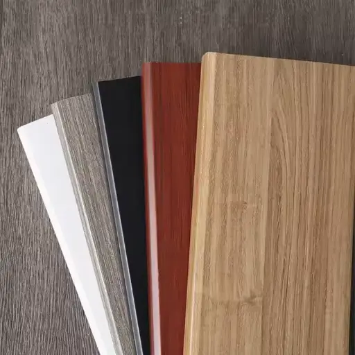 Sòcols recobert en paper pvc